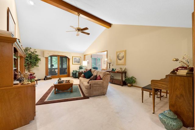 1114 Packard PL Place, Auburn, IN 46706