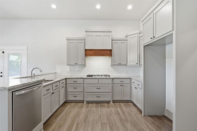 101 Woodview Lane, Sapulpa, OK 74066