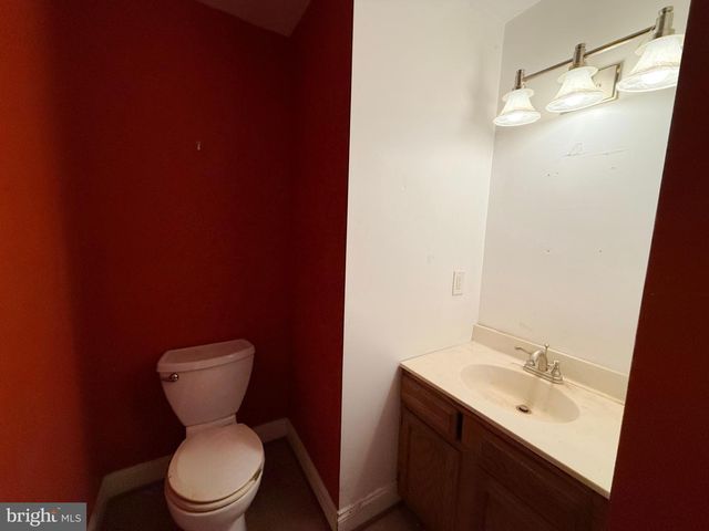 1160 OAK AVE, Shady Side, MD 20764