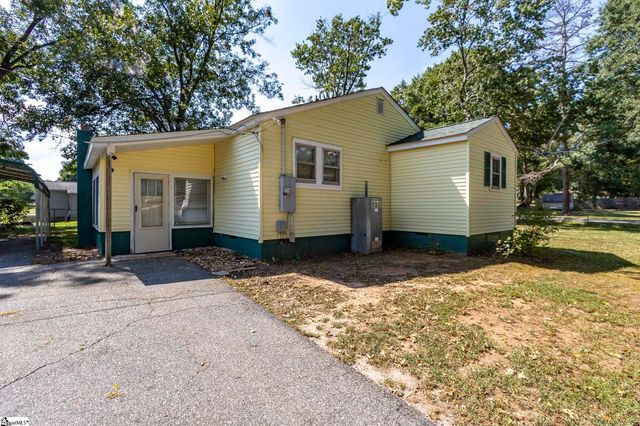 201 Blue Ridge Circle, Belton, SC 29627