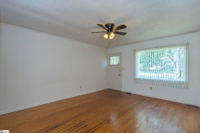 201 Blue Ridge Circle, Belton, SC 29627