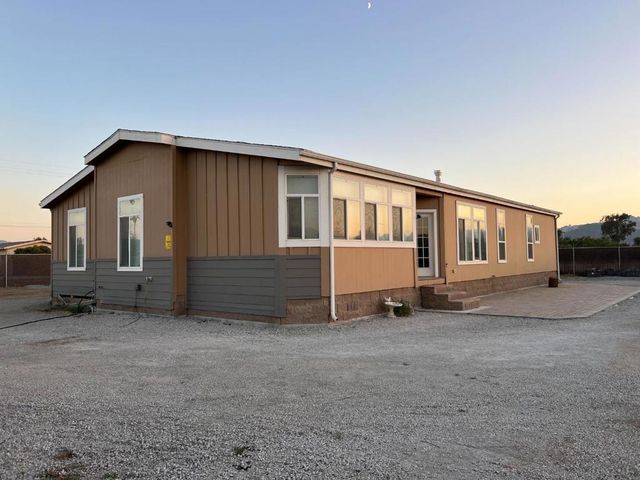 25 Kalana Avenue, Morgan Hill, CA 95037