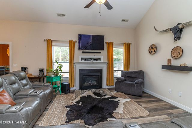 468 Lakemont Drive, Clayton, NC 27520