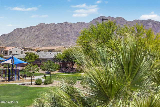 2061 E FLINTLOCK Drive, Gilbert, AZ 85298