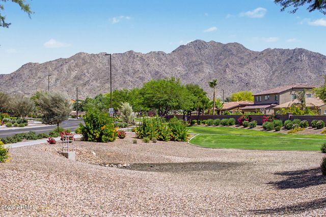 2061 E FLINTLOCK Drive, Gilbert, AZ 85298