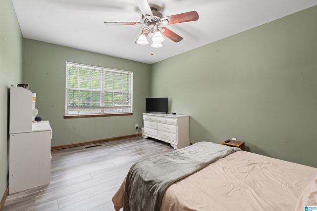 1475 OLD ROCK CREEK ROAD, Bessemer, AL 35023