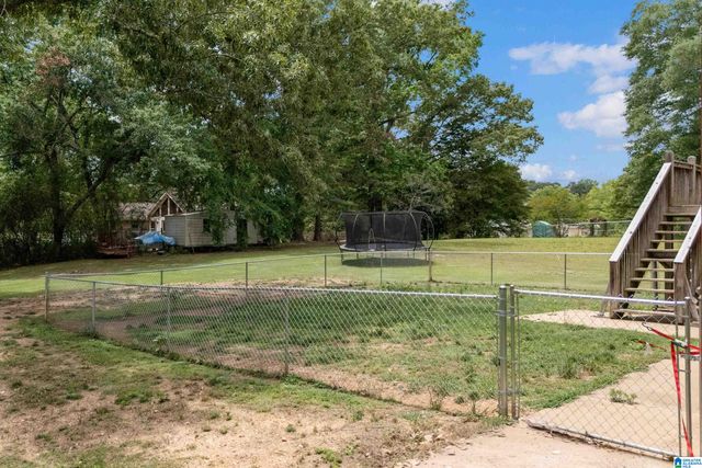 1475 OLD ROCK CREEK ROAD, Bessemer, AL 35023