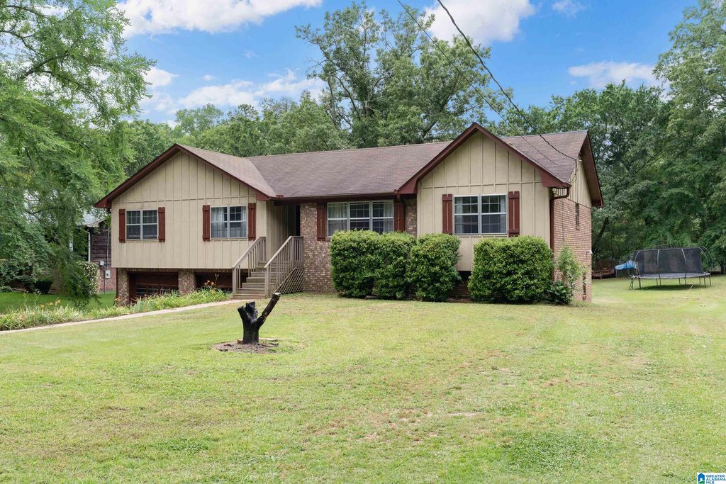 1475 OLD ROCK CREEK ROAD, Bessemer, AL 35023