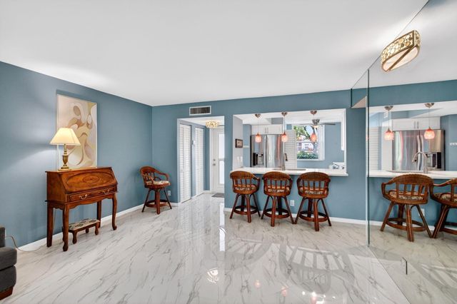 18 Willowbrook Lane 103, Delray Beach, FL 33446