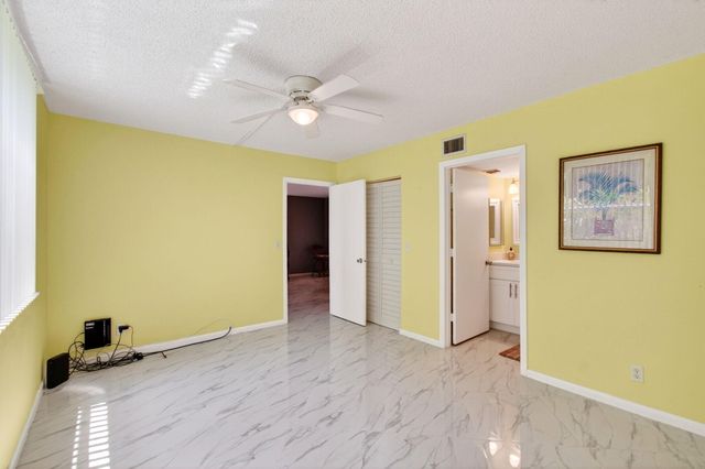 18 Willowbrook Lane 103, Delray Beach, FL 33446