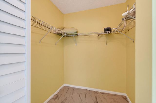 18 Willowbrook Lane 103, Delray Beach, FL 33446