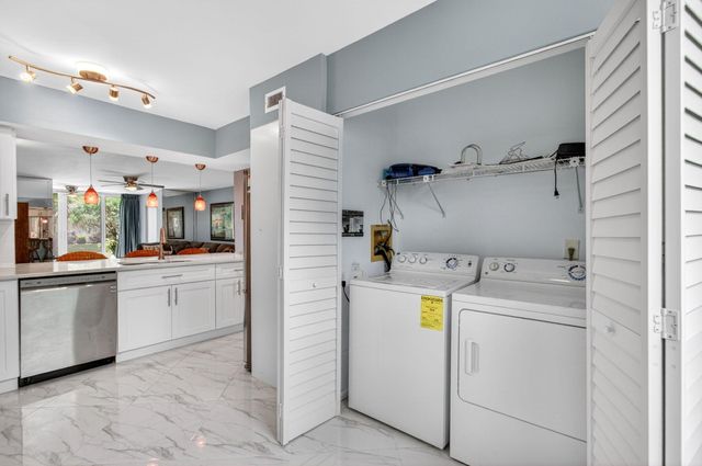 18 Willowbrook Lane 103, Delray Beach, FL 33446