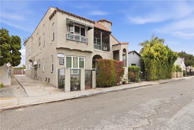 2744 S Redondo Boulevard, Los Angeles, CA 90016