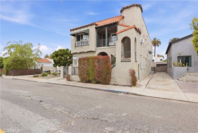 2744 S Redondo Boulevard, Los Angeles, CA 90016
