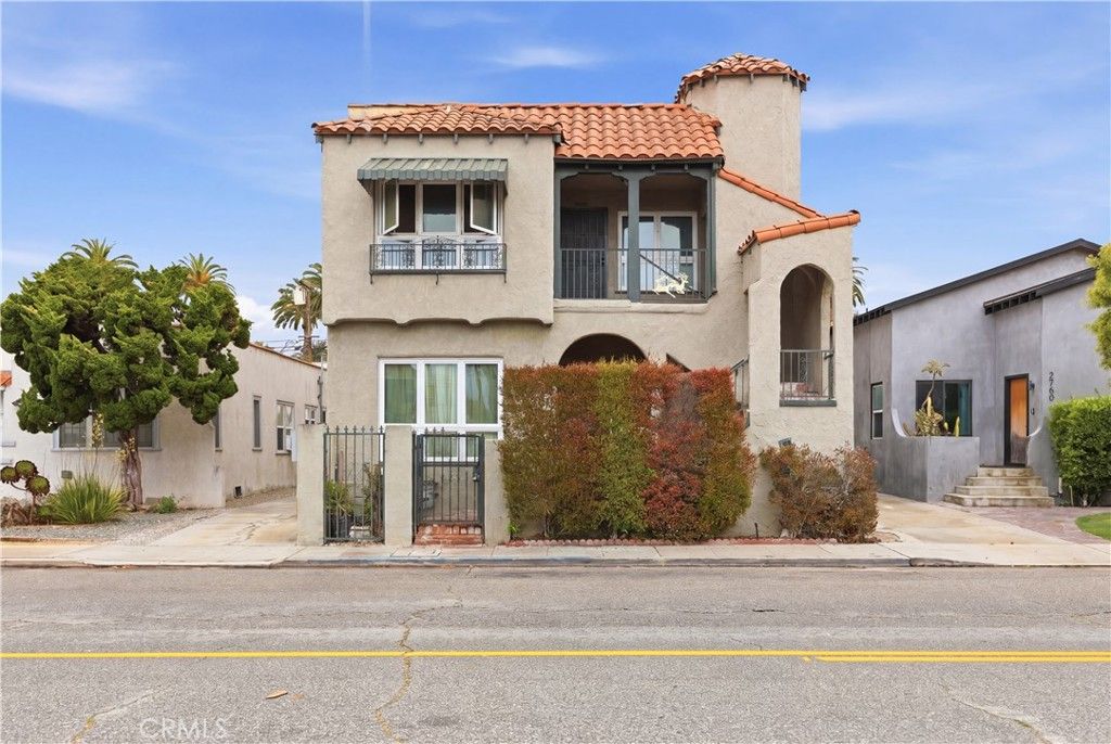 2744 S Redondo Boulevard, Los Angeles, CA 90016