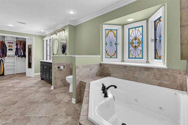 1308 NE Sunny Creek Lane, Blue Springs, MO 64014