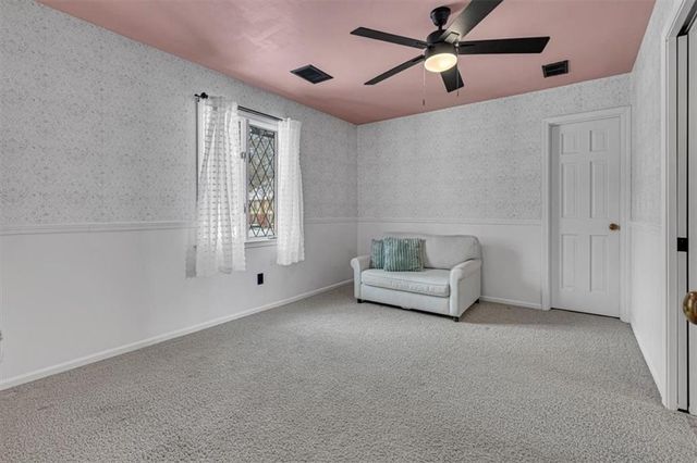 1308 NE Sunny Creek Lane, Blue Springs, MO 64014