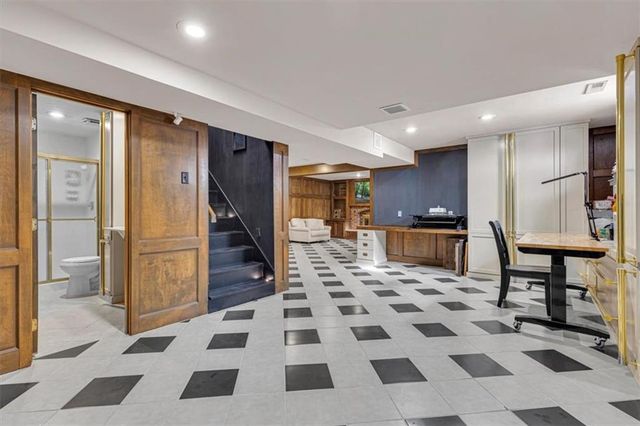 1308 NE Sunny Creek Lane, Blue Springs, MO 64014