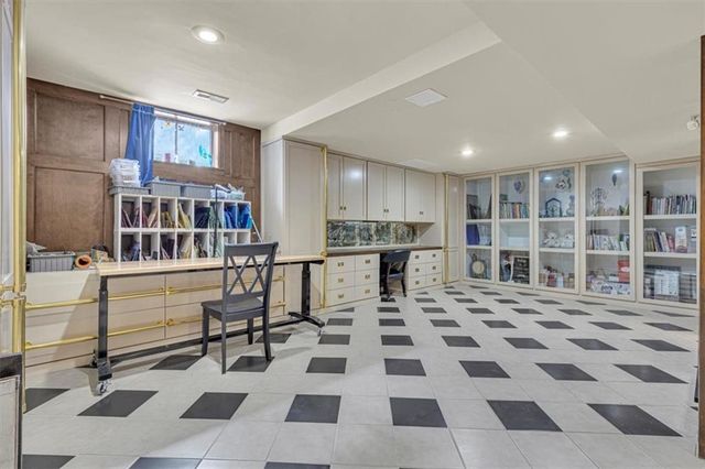 1308 NE Sunny Creek Lane, Blue Springs, MO 64014