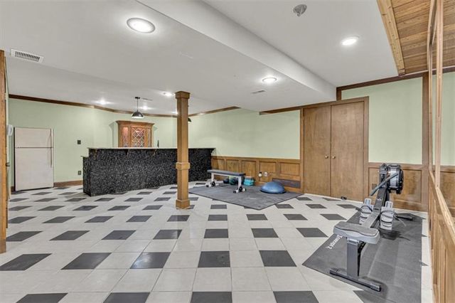 1308 NE Sunny Creek Lane, Blue Springs, MO 64014