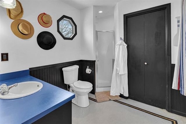 1308 NE Sunny Creek Lane, Blue Springs, MO 64014