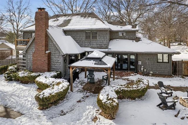 1308 NE Sunny Creek Lane, Blue Springs, MO 64014