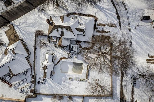 1308 NE Sunny Creek Lane, Blue Springs, MO 64014