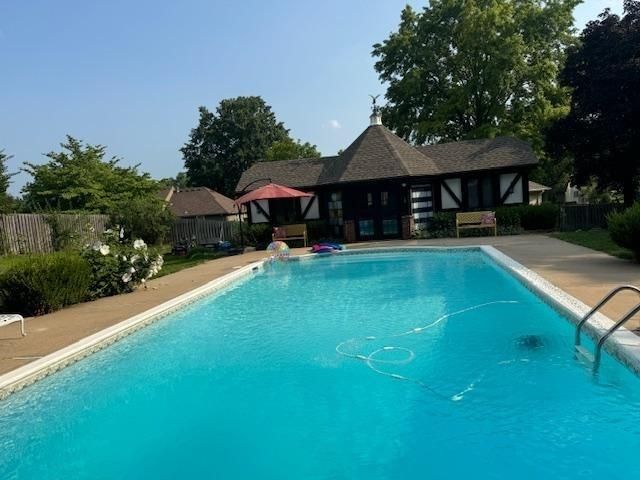 1308 NE Sunny Creek Lane, Blue Springs, MO 64014