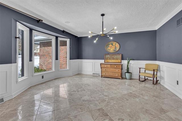 1308 NE Sunny Creek Lane, Blue Springs, MO 64014