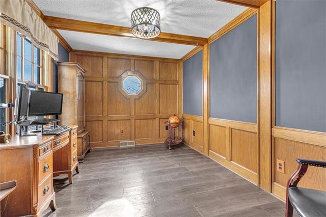 1308 NE Sunny Creek Lane, Blue Springs, MO 64014