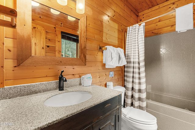 315 Caney Creek Road, Pigeon Forge, TN 37863