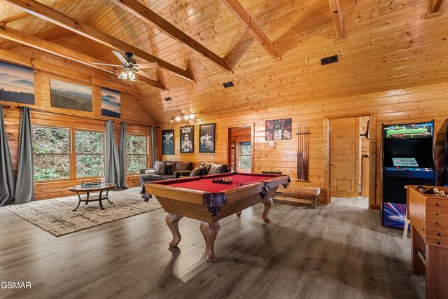 315 Caney Creek Road, Pigeon Forge, TN 37863