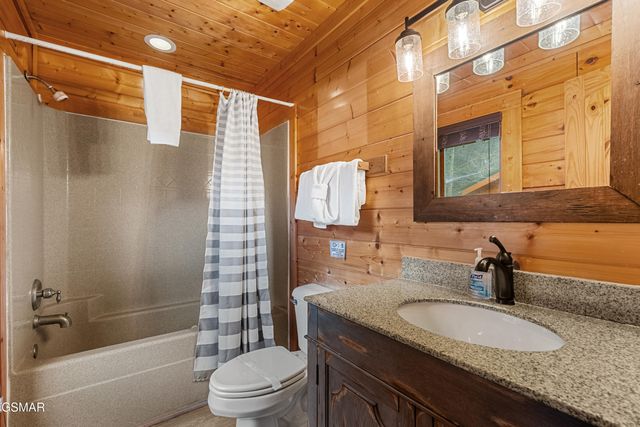 315 Caney Creek Road, Pigeon Forge, TN 37863