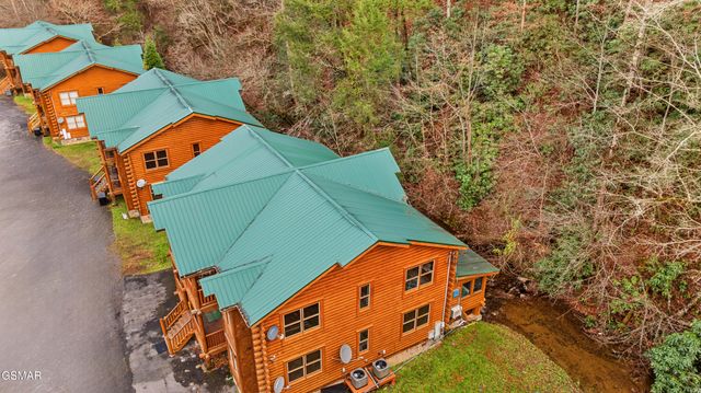 315 Caney Creek Road, Pigeon Forge, TN 37863