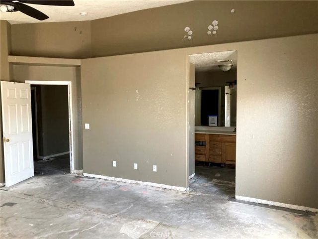 26501 Mainsail Lane, Helendale, CA 92342