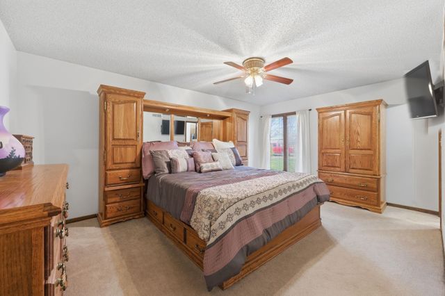 519 S Partridge Ln, Derby, KS 67037