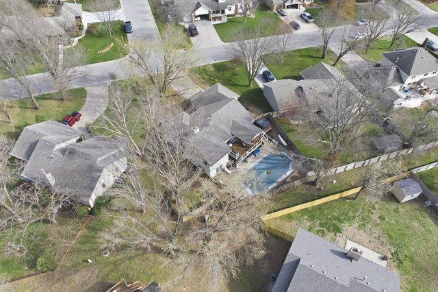 519 S Partridge Ln, Derby, KS 67037