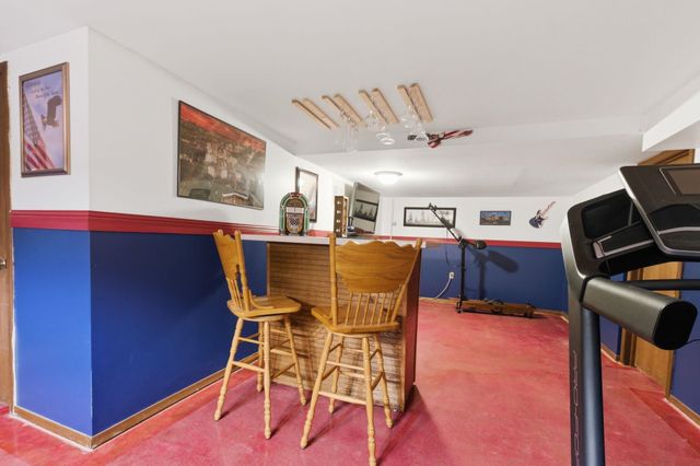 519 S Partridge Ln, Derby, KS 67037