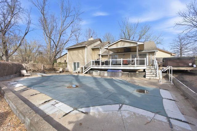 519 S Partridge Ln, Derby, KS 67037