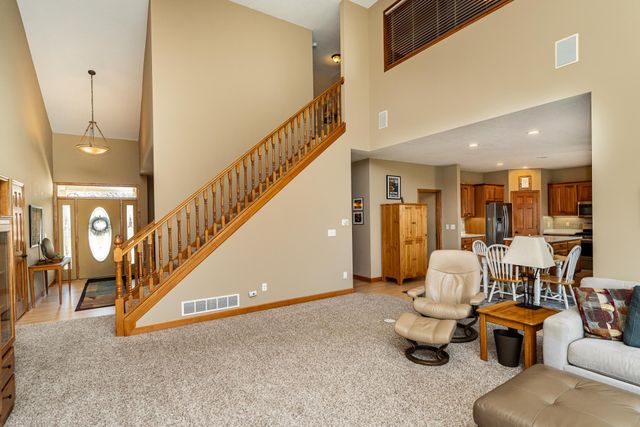 3130 Cassidy Drive NE, Rochester, MN 55906