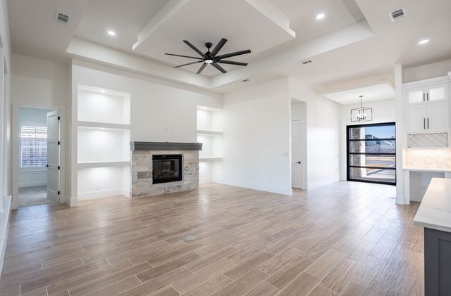 5617 E County Rd 94, Midland, TX 79706