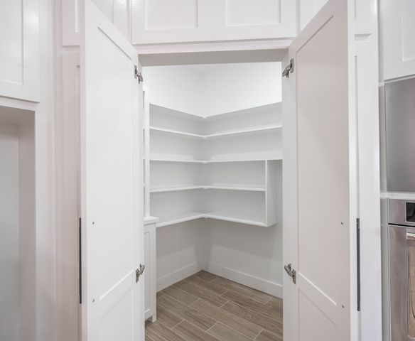 5617 E County Rd 94, Midland, TX 79706