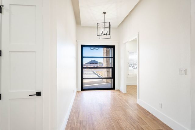 5617 E County Rd 94, Midland, TX 79706