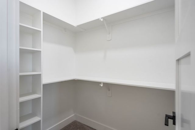 5617 E County Rd 94, Midland, TX 79706