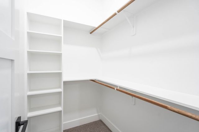 5617 E County Rd 94, Midland, TX 79706