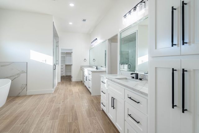 5617 E County Rd 94, Midland, TX 79706