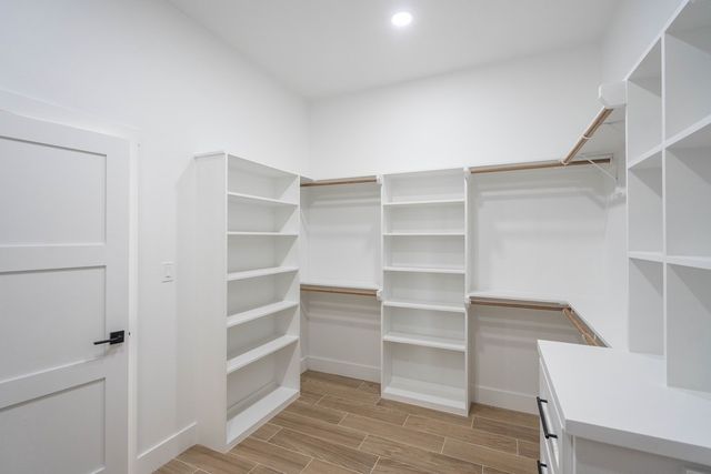 5617 E County Rd 94, Midland, TX 79706