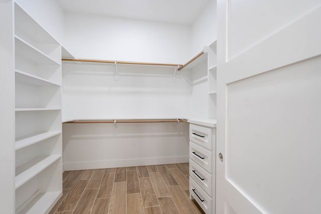 5617 E County Rd 94, Midland, TX 79706