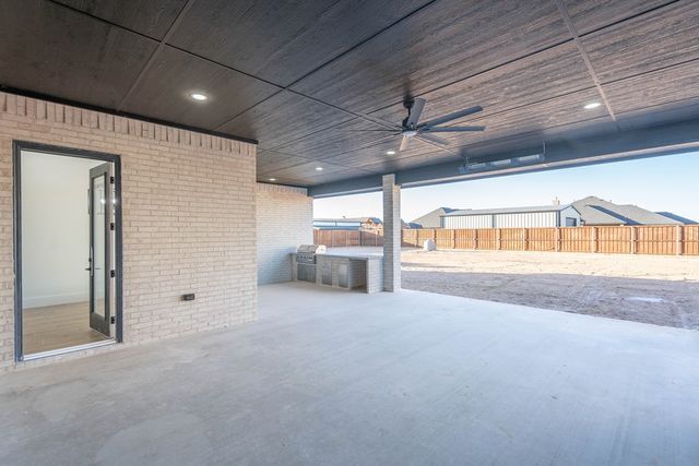 5617 E County Rd 94, Midland, TX 79706