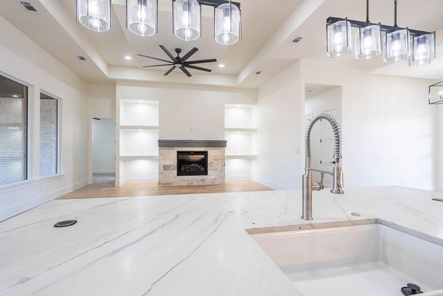 5617 E County Rd 94, Midland, TX 79706